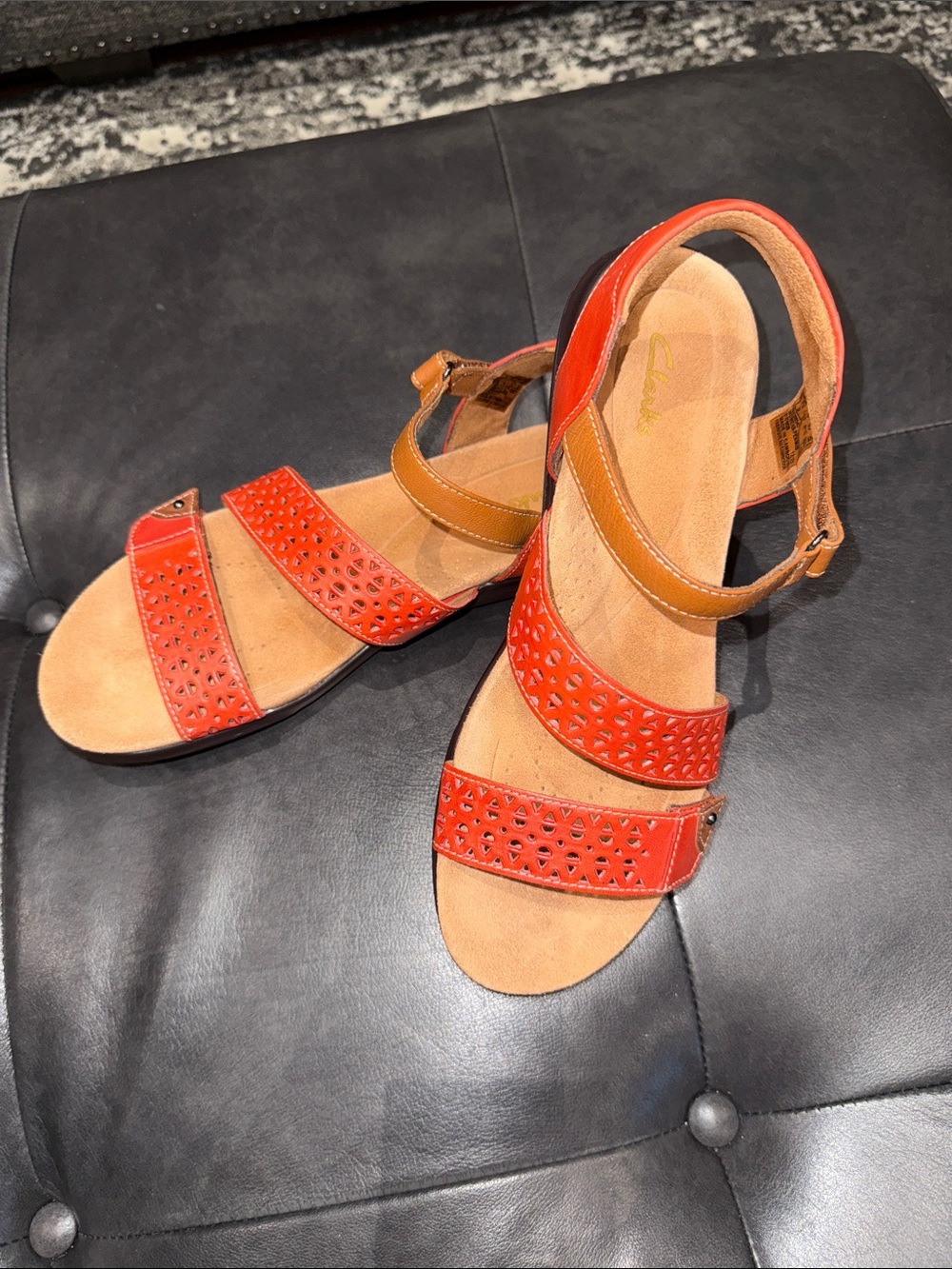 Clarks Kitly Way Orange Laser-Cut Leather Women’s Sandals Size 10M